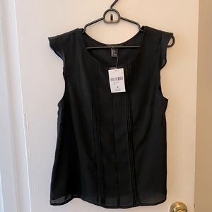 NWT Forever 21 Sleeveless Black Top w/ Detailing